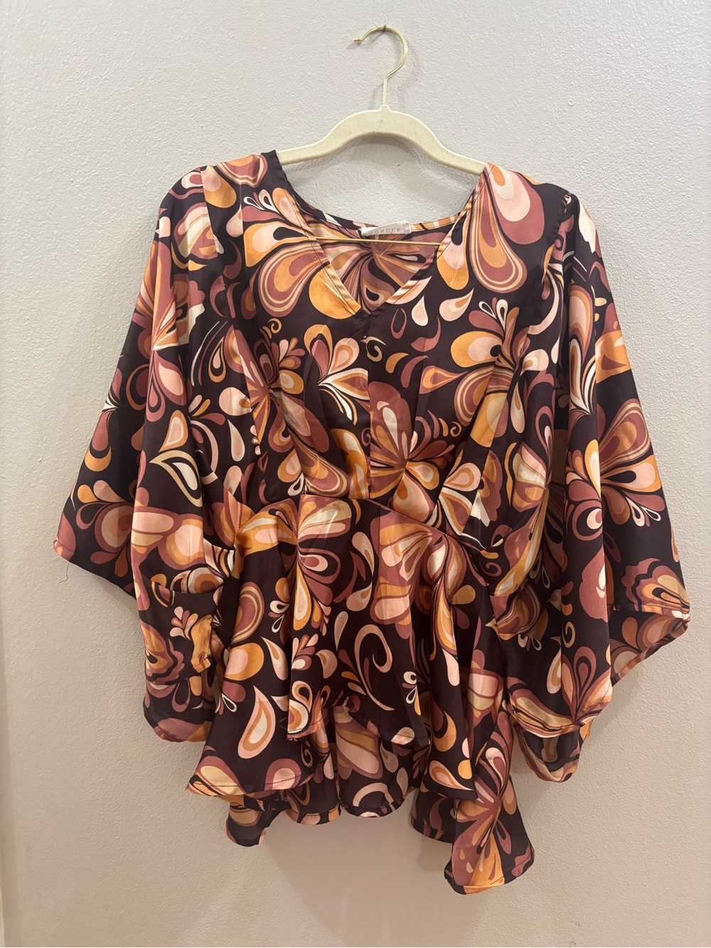 Emily wonder Women's Brown Floral Swirl Peplum Blouse small